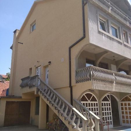 Buric Rooms Nikšić Εξωτερικό φωτογραφία