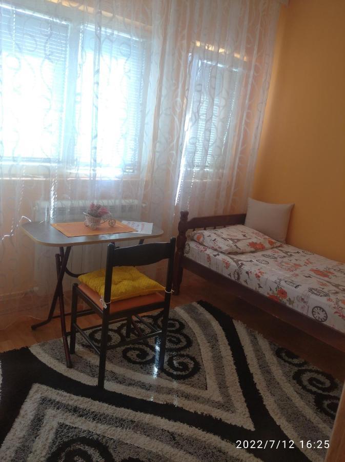 Buric Rooms Nikšić Εξωτερικό φωτογραφία