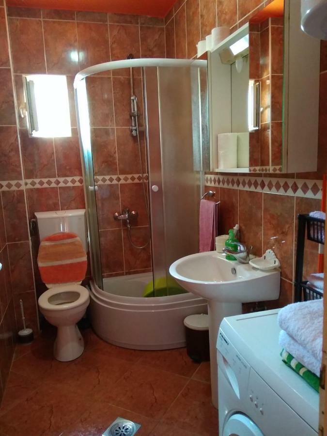Buric Rooms Nikšić Εξωτερικό φωτογραφία